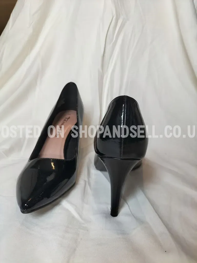 Tamaris Black Patent Heels