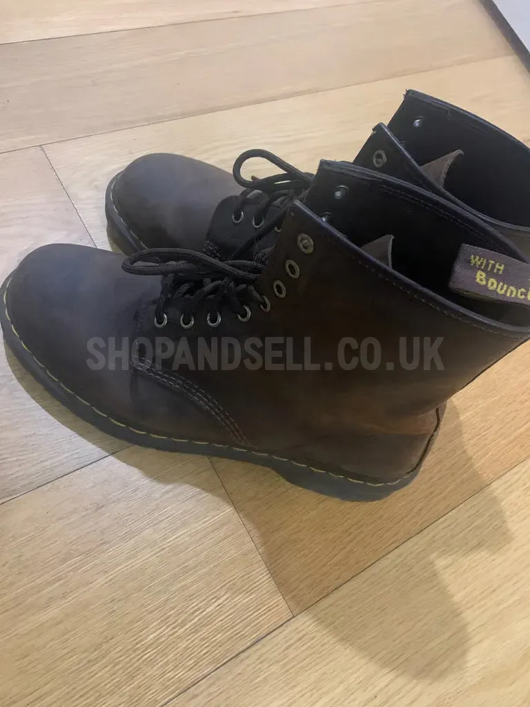 Doctor Martins boots size 10