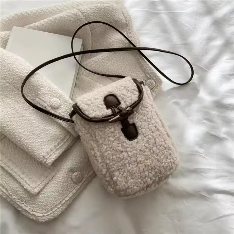Women's Retro Lamb Fleece Bag 