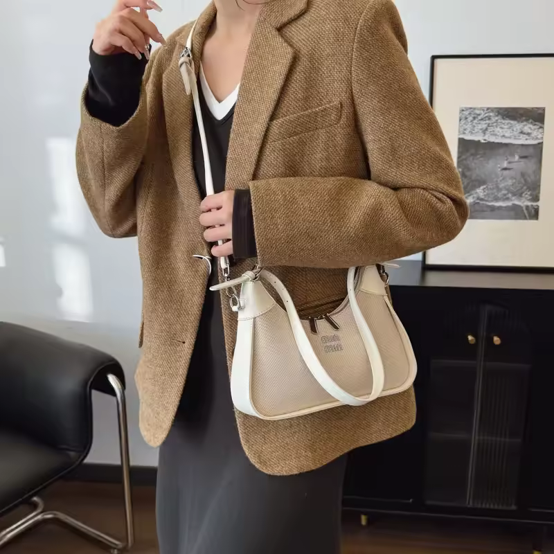 Ladies handbag