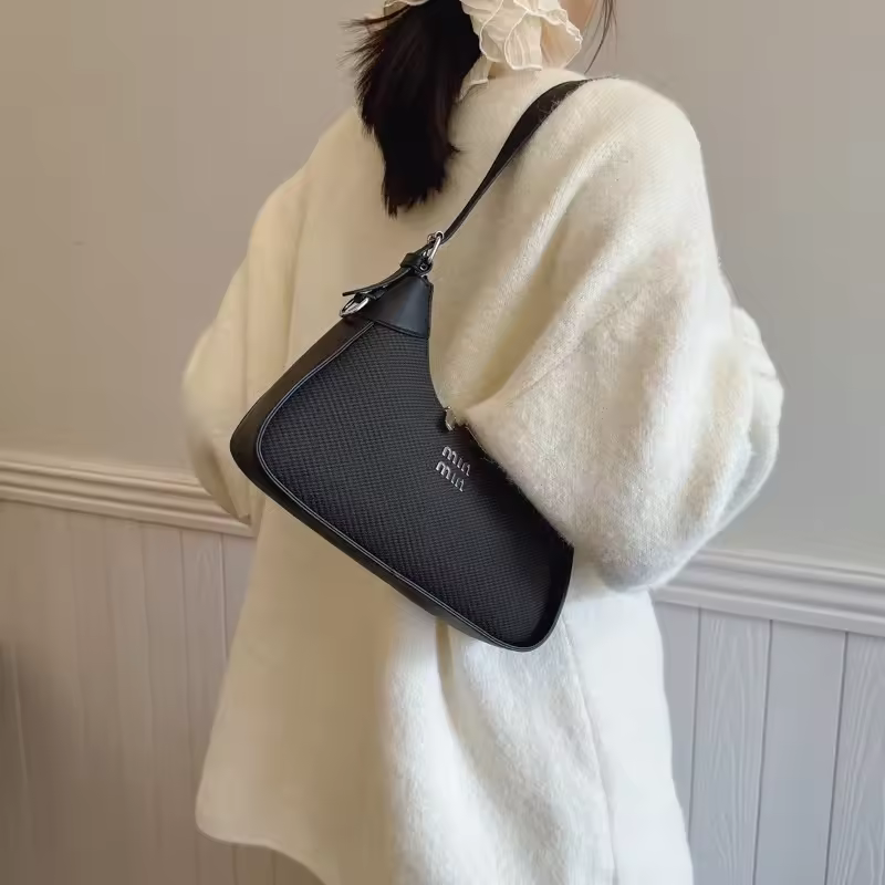 Ladies handbag
