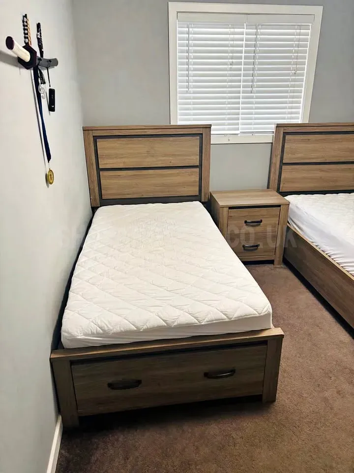 2 Twin size beds with drawers with night stand