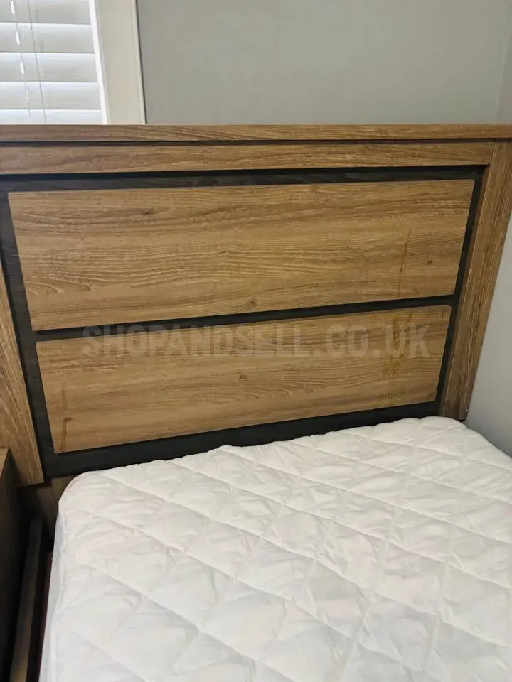2 Twin size beds with drawers with night stand