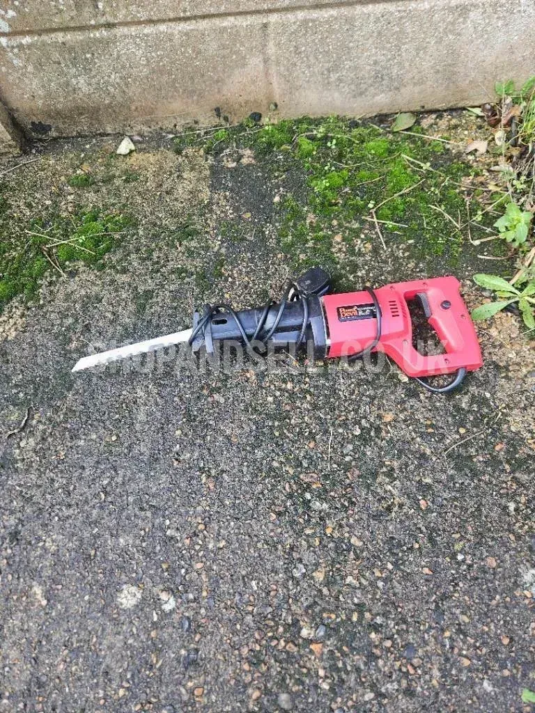 Power devil 600w reciprocating saw