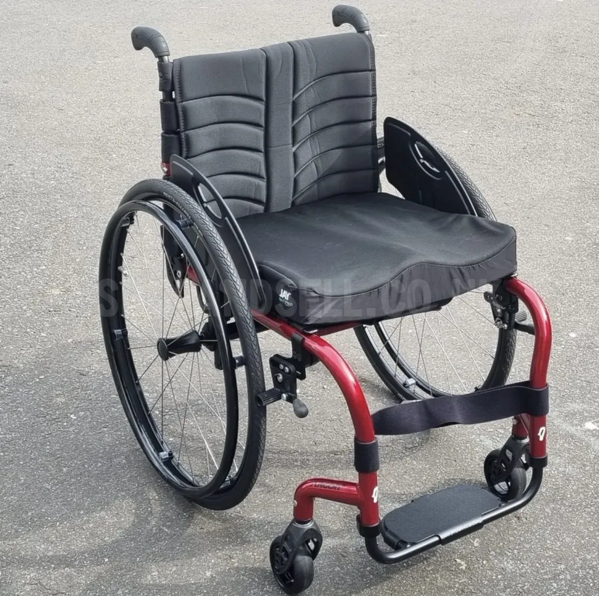 Quickie Argon 2 wheelchair 