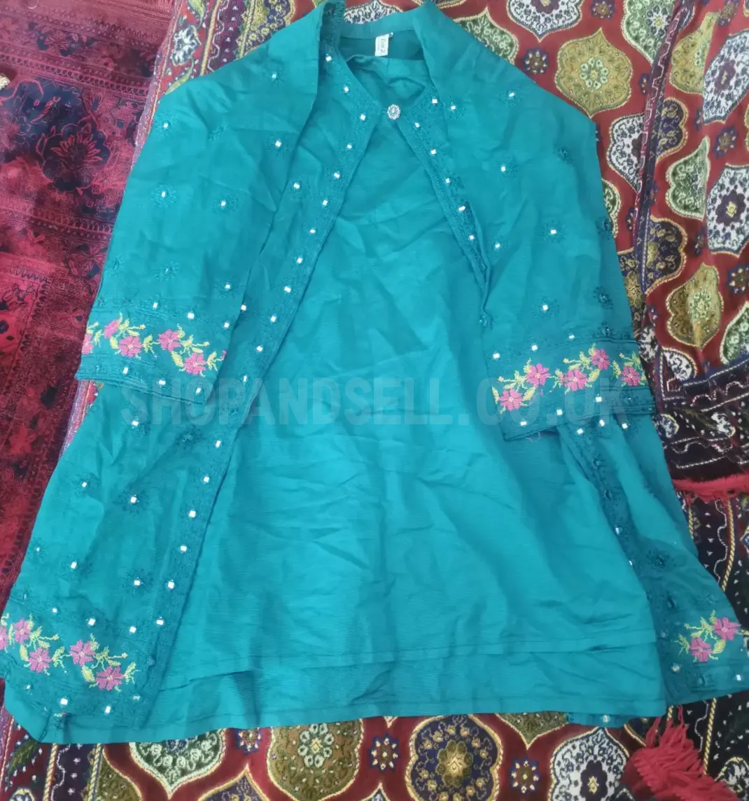  Teal Blue Women's Embroidered 2-Piece Traditional Outfit