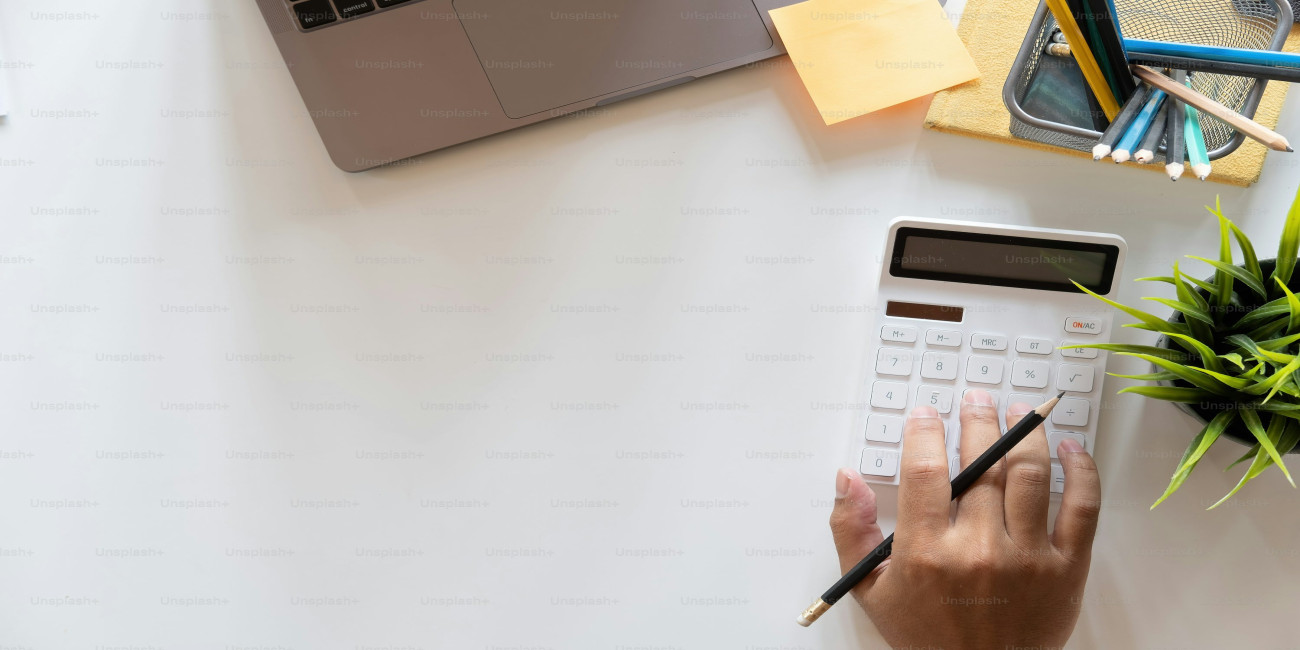 Mastering Entrepreneurial Success: A Guide to Setting and Achieving Financial Goals